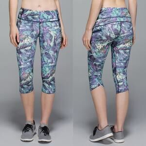Lululemon Top Speed Iridescent Crop Leggings.